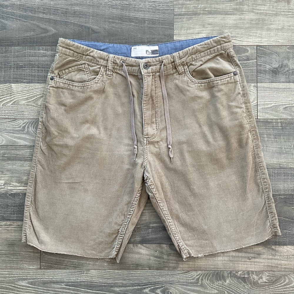Reef Corduroy 5 Pocket Style Shorts Men’s 36 Tan Light Brown 9.5” Inseam Cotton